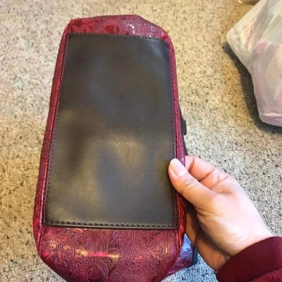 Relic Quality Brand Women Handbag - Picture 7 of 9